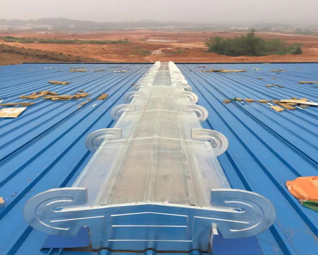 采光屋頂通風(fēng)氣樓